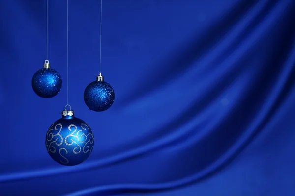 Blauwe kerstbal — Stockfoto