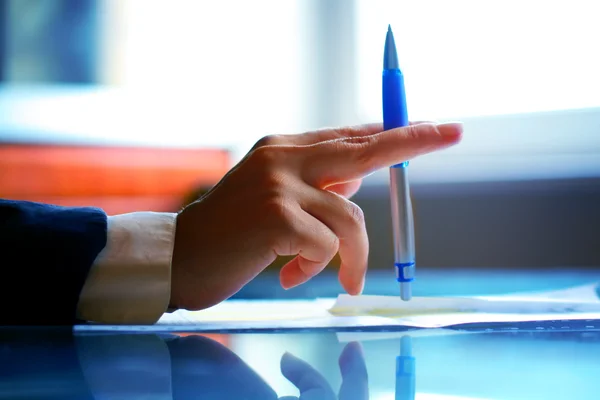 Stiftarbeit Hand — Stockfoto