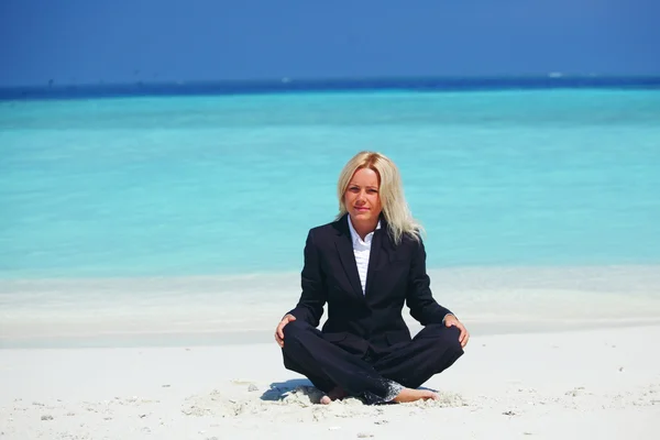 Yoga mulher de negócios — Fotografia de Stock