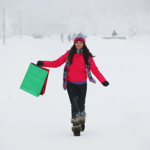 Zima: zakupy — Zdjęcie stockowe