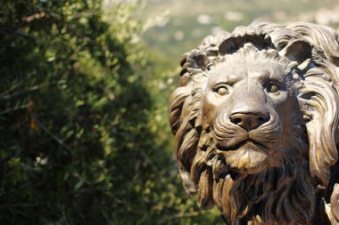 Lion statue clipart