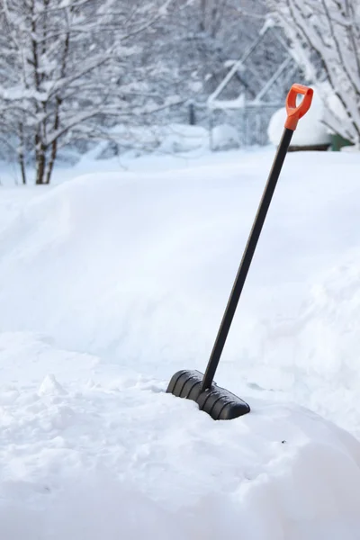 Лопата снега — стоковое фото