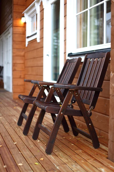 Drewniane fotele — Zdjęcie stockowe