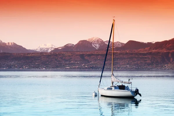 A Genfi-tó Yacht — Stock Fotó