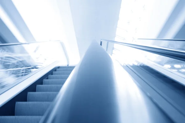 Tło niewyraźne schodów ruchomych — Zdjęcie stockowe