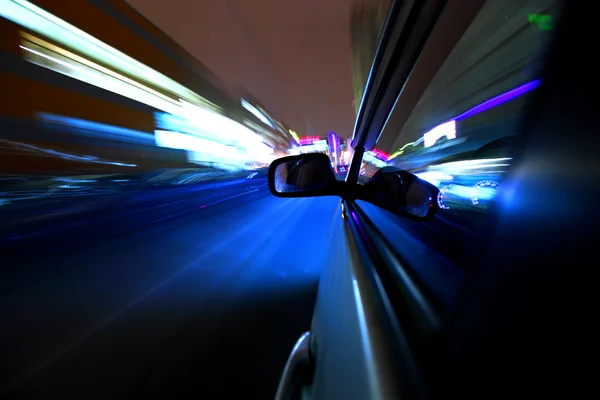 夜の車のドライブ — ストック写真