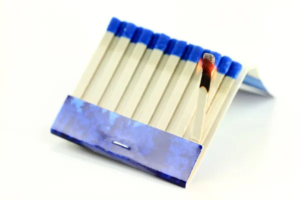Burning Matchbook papel palo macro . —  Fotos de Stock