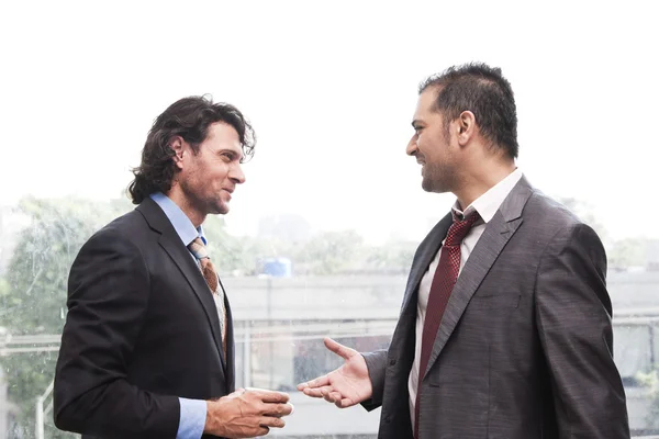 Dos hombres de negocios — Foto de Stock