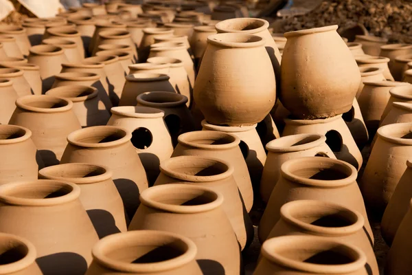 Potes de argila cerâmica — Fotografia de Stock
