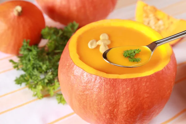 カボチャにかぼちゃスープ — ストック写真