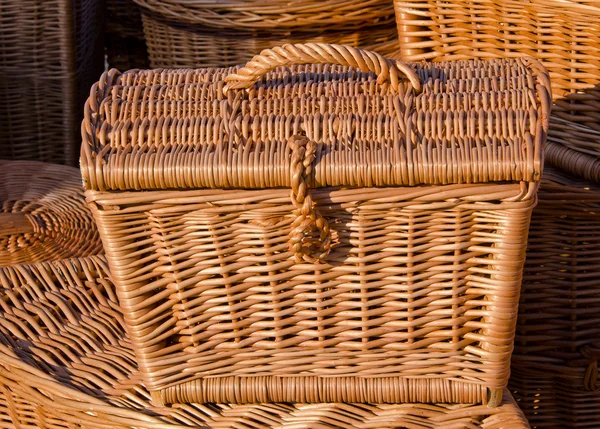Handmade wooden wicker basket. — Stock Photo, Image
