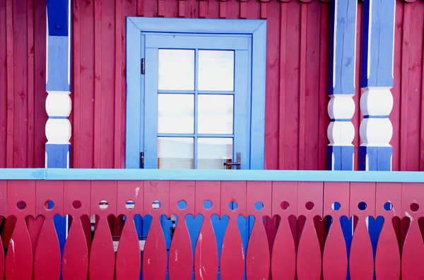 Casa de madeira colorida . — Fotografia de Stock