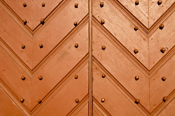 Antieke houten deuren close-up en details. — Stockfoto