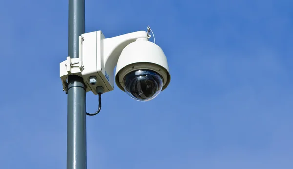 Caméra de surveillance moderne — Photo