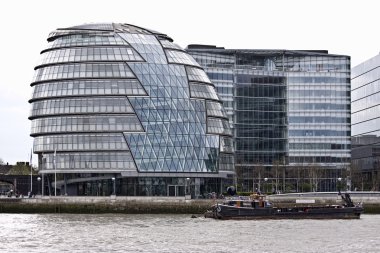 Kule Köprüsü, Londra. İngiltere'de. Belediye Binası