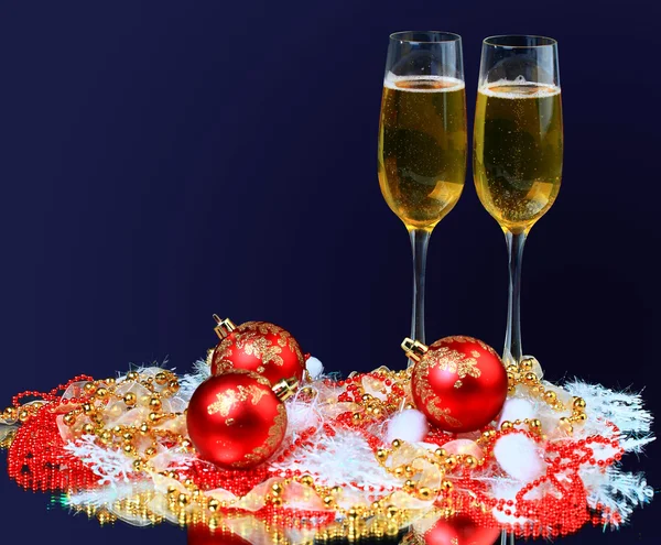 Champagne glasses on celebration table — Stock Photo, Image