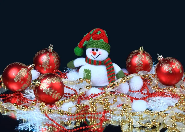 Świąteczny bałwanek z jasnym tle Boże Narodzenie — Zdjęcie stockowe