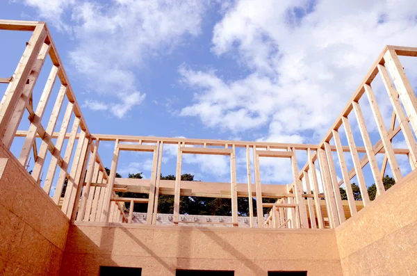 Nueva construcción de casa de madera —  Fotos de Stock