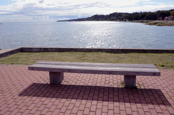 Bench in the resort — Stock Photo, Image