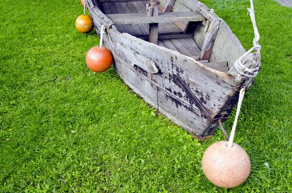 Historical fishermans boat on grass — Stock Photo, Image