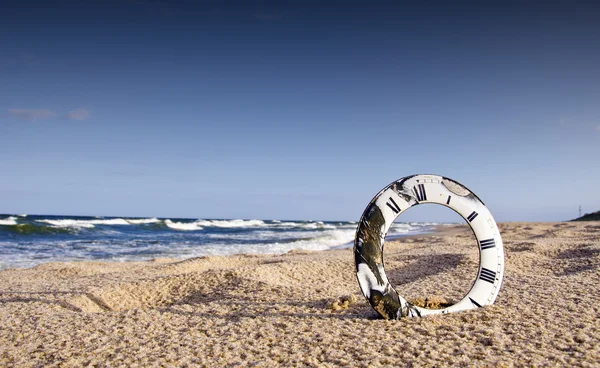 Mostrador do relógio e paisagem do mar — Fotografia de Stock