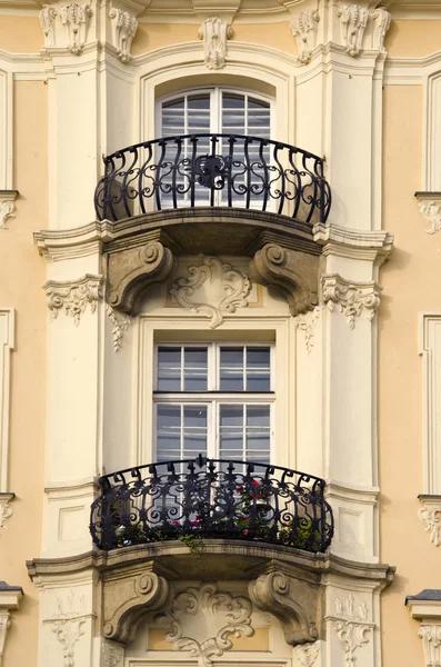 Due finestre nel centro storico — Foto Stock