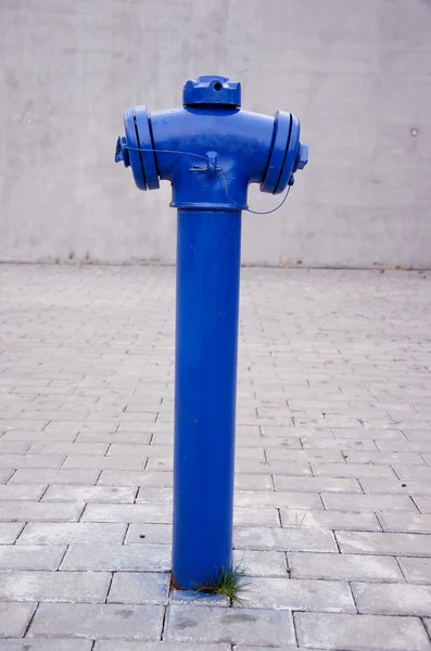 Blauer Stadthydrant — Stockfoto