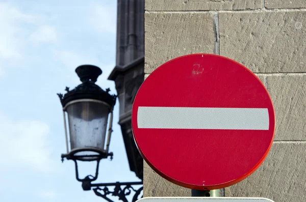 Eski kasaba lamba ve işareti — Stok fotoğraf