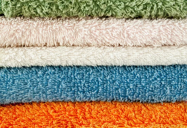 Πετσέτες από διαφορετικά χρώματα — Φωτογραφία Αρχείου