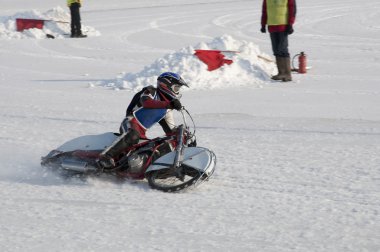 Race the ice speedway, accelerates clipart