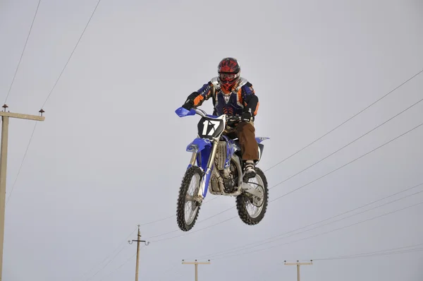 Motocross cavalier saut — Photo