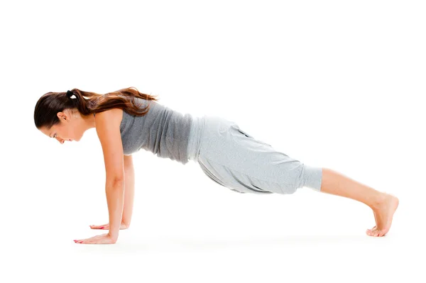 Mulher fazendo exercício push-up — Fotografia de Stock