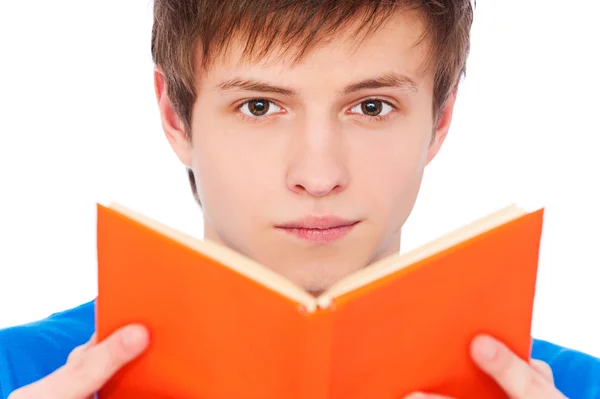 Молодий чоловік з книгою — стокове фото