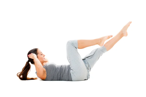Faire des exercices de force pour les muscles abdominaux — Photo