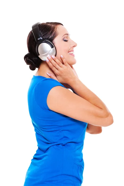 Mulher feliz em fones de ouvido ouvir música — Fotografia de Stock