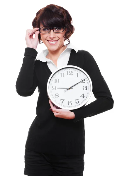 Empresaria sosteniendo reloj — Foto de Stock