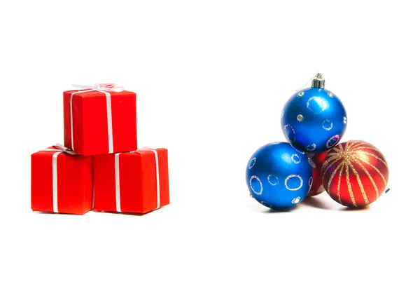 Weihnachtsspielzeug und Geschenke. — Stockfoto