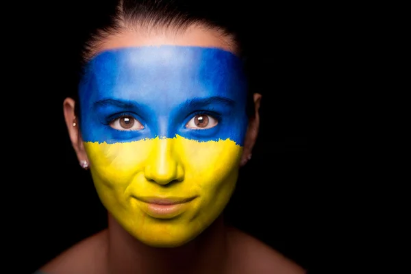 Retrato de uma mulher com a bandeira da Ucrânia — Fotografia de Stock