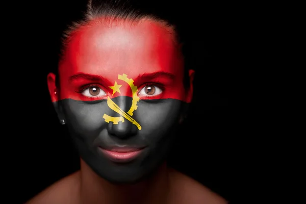 Портрет жінка із прапором в Анголі — стокове фото