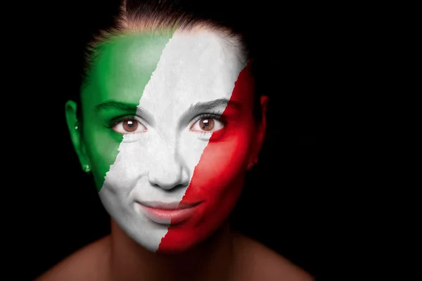 Портрет жінки з прапором Італії. — стокове фото
