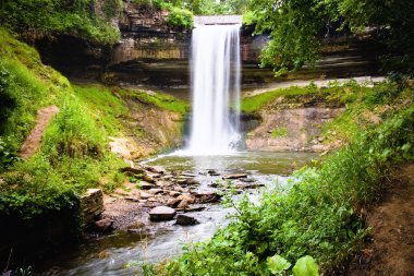 Minneapolis minnesota içinde bulunan minnehaha falls