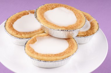 camlı bademli tart