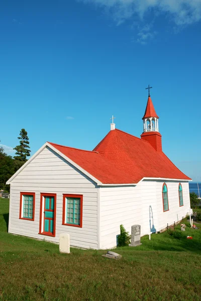 Old church and cemetery of Tadoussac — Stock Photo, Image