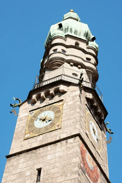 인스브루크의 오래 된 도시 시계 타워 — 스톡 사진