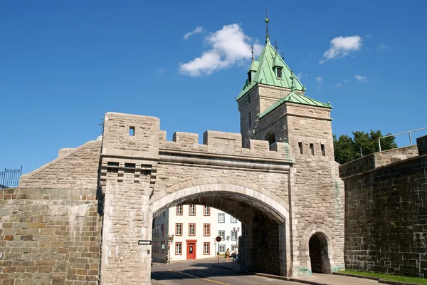 Porta della città porte saint louis, città della quebec — Foto Stock
