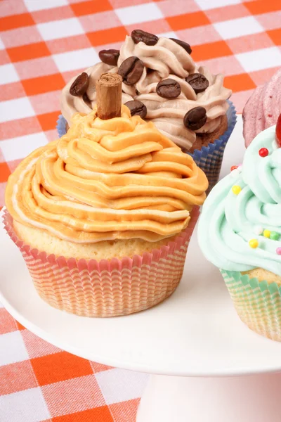 Sortimento de cupcakes fsncy — Fotografia de Stock