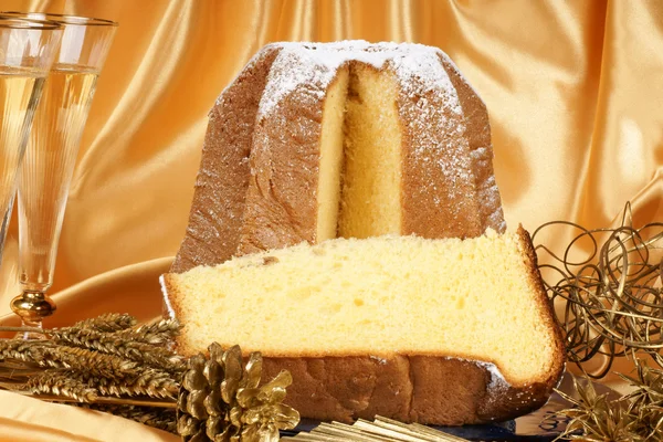 Christmas composition with Pandoro and spumante — Stock Photo, Image
