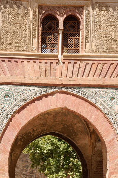 Détail de la Porte du Vin dans l'Alhambra — Photo