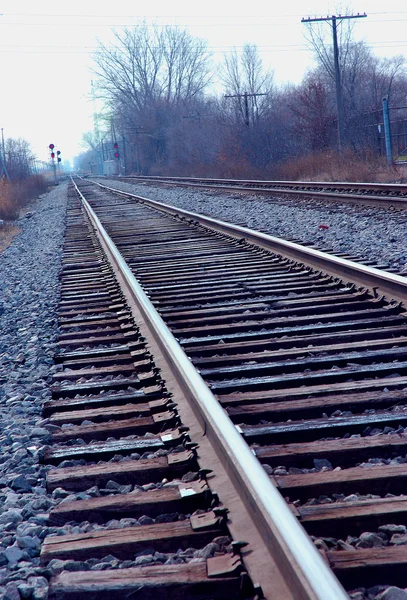 Ana hat tren yolu mavi — Stok fotoğraf