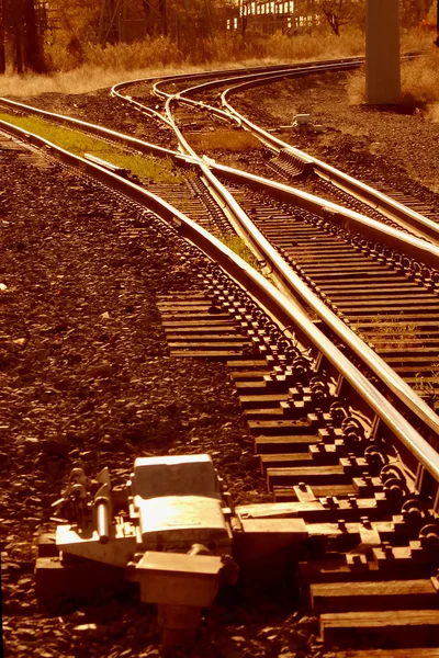Railyard volgen bij dageraad — Stockfoto